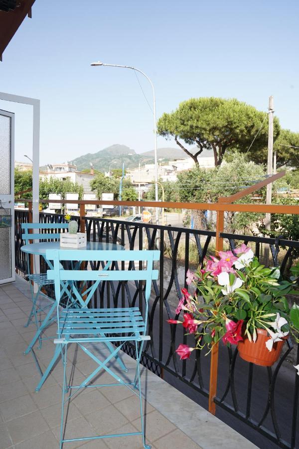 Vesuvius' Lovely Inn Ercolano Exteriör bild